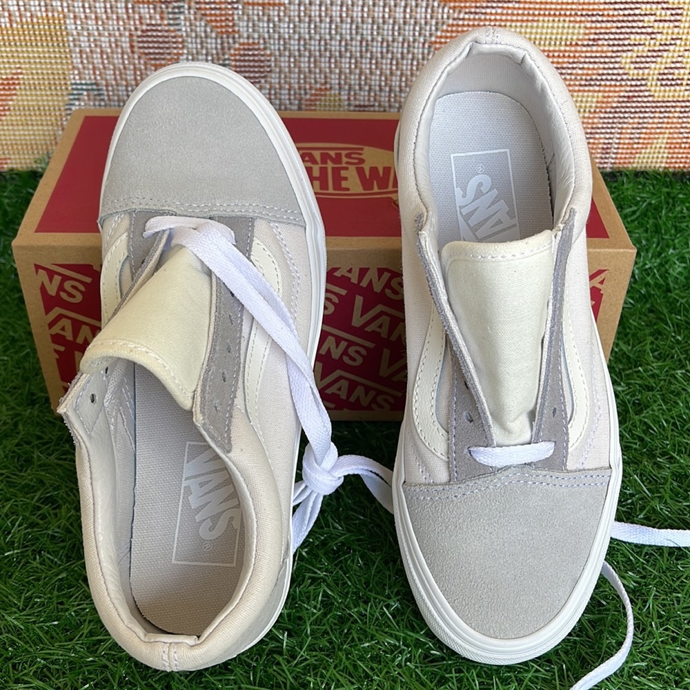 Vans WMNS Old Skool
Color Block Grey/Multi
VN0ASKRS6KL Sneakers - Picture 13 of 16